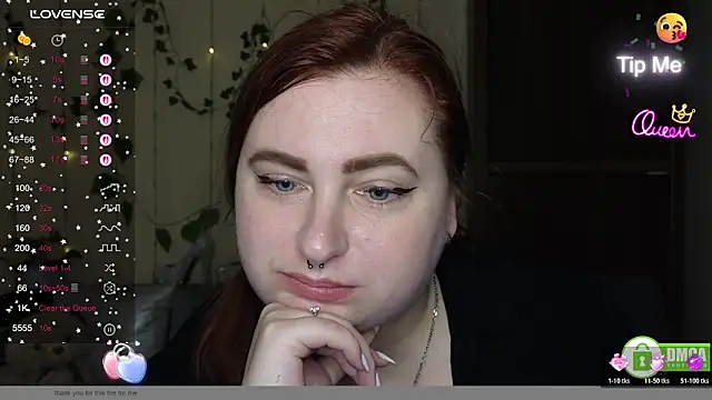 Snapshot of Alicia_love00 chatting on April 19, 2026, 5:30 am Alicia love00 online show from April 19, 2026, 5:30 am