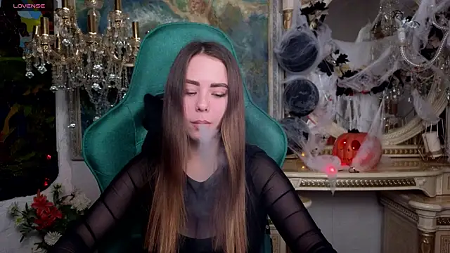 Snapshot of IvoryWood_ chatting on November 10, 2025, 4:23 pm IvoryWood online show from November 10, 2025, 4:23 pm