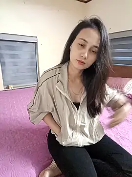 Snapshot of Jun-Mzzz chatting on November 4, 2025, 8:07 am Jun-Mzzz online show from November 4, 2025, 8:07 am