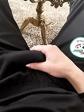 idhem   31 online show from February 12, 2026, 1:55 pm