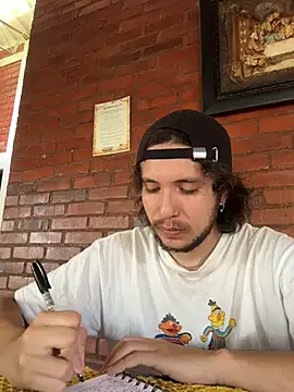 Snapshot of Luxx_14 chatting on February 24, 2026, 3:02 pm Luxx 14 online show from February 24, 2026, 3:02 pm