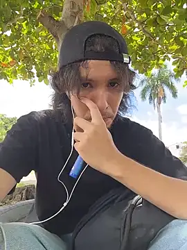 Luxx 14 online show from April 2, 2026, 4:24 pm