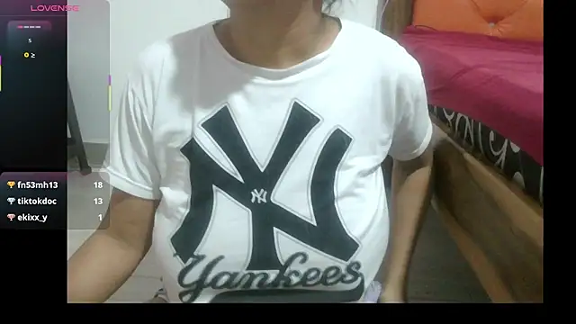 Snapshot of Lawuaifu1 chatting on November 2, 2025, 10:37 pm Lawuaifu1 online show from November 2, 2025, 10:37 pm