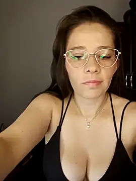 Snapshot of Isabella5_Brown_ chatting on December 19, 2025, 3:58 pm Isabella5 Brown online show from December 19, 2025, 3:58 pm