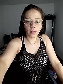 Snapshot of Isabella5_Brown_ chatting on January 6, 2026, 3:49 pm Isabella5 Brown online show from January 6, 2026, 3:49 pm