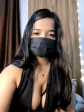 Snapshot of luv_johrrra chatting on September 29, 2025, 6:13 pm luv johrrra online show from September 29, 2025, 6:13 pm