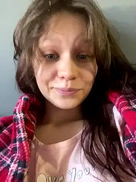 Snapshot of Lunliss chatting on September 24, 2025, 2:45 pm Lunliss online show from September 24, 2025, 2:45 pm