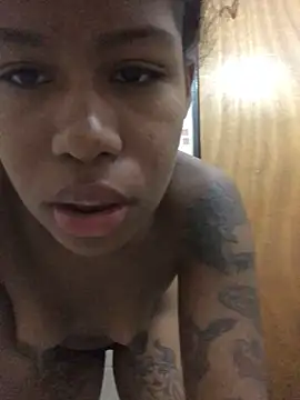 Snapshot of LilithCuban chatting on September 9, 2025, 2:21 am LilithCuban online show from September 9, 2025, 2:21 am