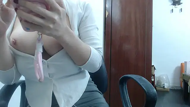 Snapshot of youngmin_09 chatting on December 16, 2025, 1:10 am youngmin 09 online show from December 16, 2025, 1:10 am