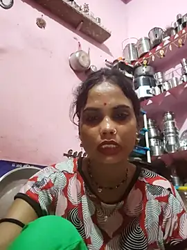 Snapshot of Cut_ragni chatting on September 28, 2025, 5:31 pm Cut ragni online show from September 28, 2025, 5:31 pm