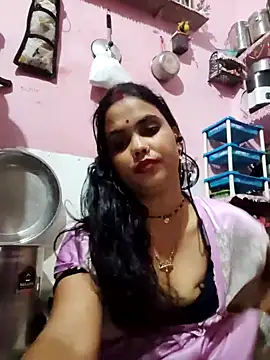 Snapshot of Cut_ragni chatting on November 6, 2025, 5:17 pm Cut ragni online show from November 6, 2025, 5:17 pm