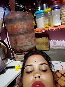 Snapshot of Cut_ragni chatting on September 24, 2025, 5:19 pm Cut ragni online show from September 24, 2025, 5:19 pm