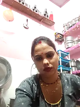 Cut ragni online show from February 25, 2026, 5:35 pm