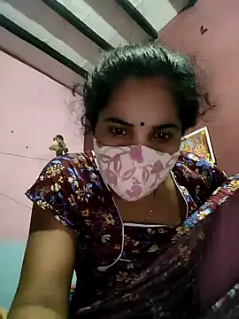 Snapshot of Cut_ragni chatting on September 17, 2025, 10:50 am Cut ragni online show from September 17, 2025, 10:50 am