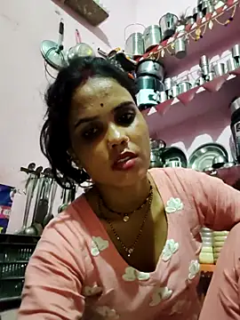 Snapshot of Cut_ragni chatting on September 21, 2025, 5:07 pm Cut ragni online show from September 21, 2025, 5:07 pm