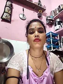 Snapshot of Cut_ragni chatting on October 31, 2025, 5:31 pm Cut ragni online show from October 31, 2025, 5:31 pm