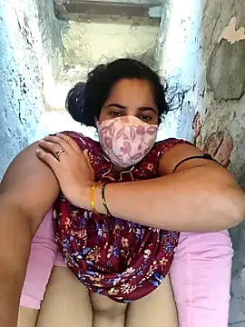 Snapshot of Cut_ragni chatting on September 18, 2025, 3:53 am Cut ragni online show from September 18, 2025, 3:53 am