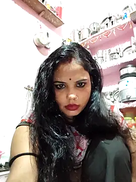 Snapshot of Cut_ragni chatting on November 17, 2025, 10:47 pm Cut ragni online show from November 17, 2025, 10:47 pm