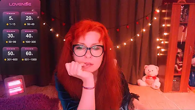 Crystal2207 online show from May 19, 2026, 1:56 am