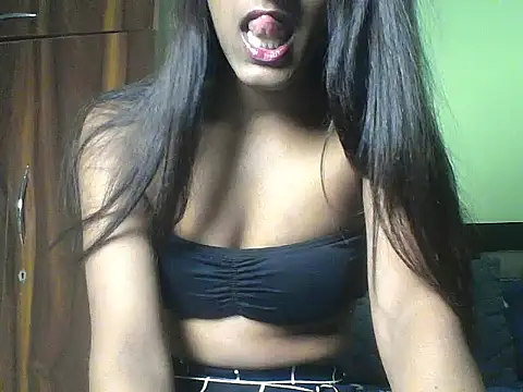 Snapshot of mickle_james chatting on November 2, 2025, 8:03 pm mickle james online show from November 2, 2025, 8:03 pm