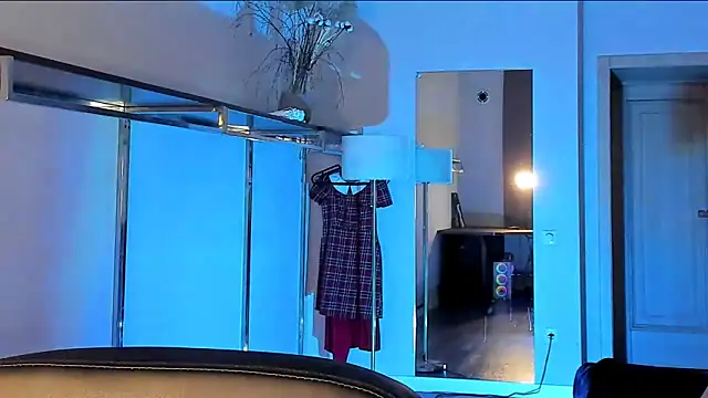 Meri Cutte online show from December 15, 2025, 1:39 pm