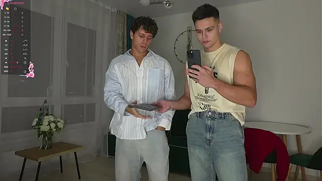 Snapshot of Horny_boyzz chatting on December 3, 2025, 4:39 pm Horny boyzz online show from December 3, 2025, 4:39 pm