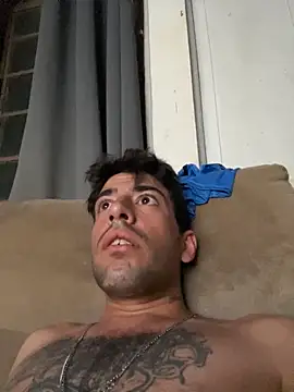 Snapshot of Dudupintudoo chatting on November 28, 2025, 4:01 am Dudupintudoo online show from November 28, 2025, 4:01 am