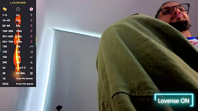 Snapshot of Ernesto-Rodriguez82 chatting on October 25, 2025, 5:24 pm Ernesto-Rodriguez82 online show from October 25, 2025, 5:24 pm