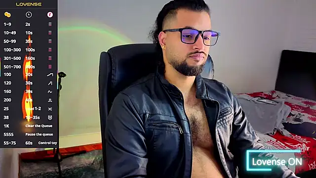 Snapshot of Ernesto-Rodriguez82 chatting on October 24, 2025, 10:47 am Ernesto-Rodriguez82 online show from October 24, 2025, 10:47 am