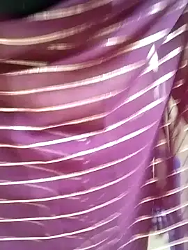 Snapshot of yoga-mithraa chatting on November 18, 2025, 3:48 pm yoga-mithraa online show from November 18, 2025, 3:48 pm