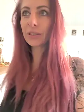 Snapshot of Dirty_Mel chatting on September 15, 2025, 7:31 am Dirty Mel online show from September 15, 2025, 7:31 am