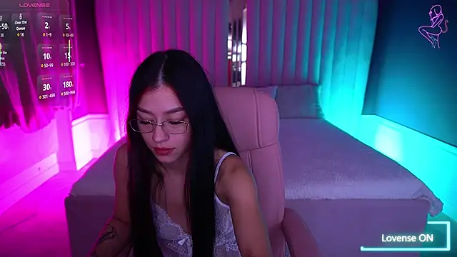 Snapshot of FataleNellie chatting on November 14, 2025, 10:13 pm FataleNellie online show from November 14, 2025, 10:13 pm