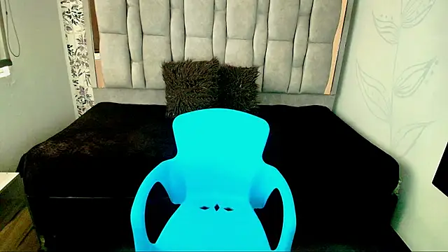 Snapshot of Lia_Blake_ chatting on August 6, 2026, 8:59 pm Lia Blake online show from August 6, 2026, 8:59 pm