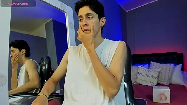 Snapshot of Jhon_snow22 chatting on September 9, 2025, 11:41 am Jhon snow22 online show from September 9, 2025, 11:41 am