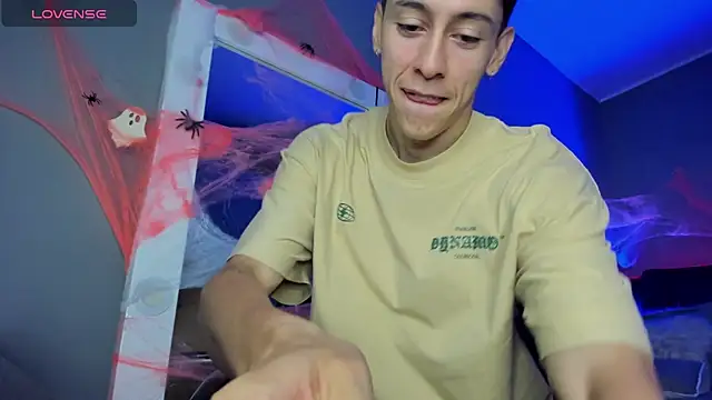 Snapshot of Jhon_snow22 chatting on October 9, 2025, 10:49 am Jhon snow22 online show from October 9, 2025, 10:49 am