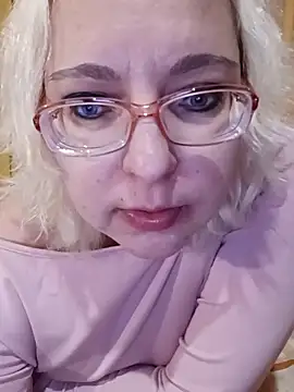 VikaKing online show from February 6, 2026, 4:58 pm