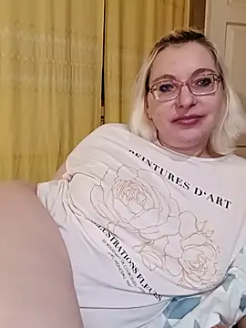 VikaKing online show from February 24, 2026, 6:31 pm