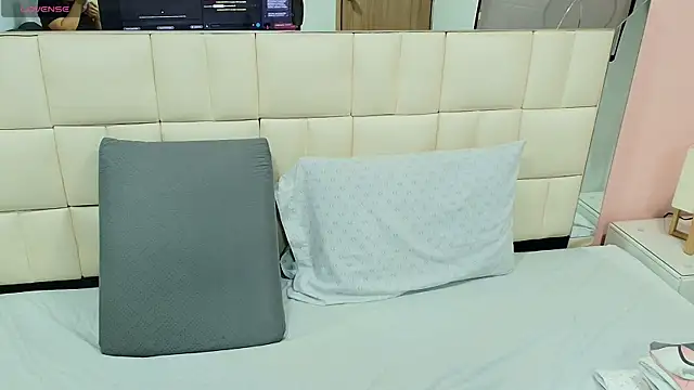 Snapshot of gisell_gomez chatting on November 14, 2025, 12:09 pm gisell gomez online show from November 14, 2025, 12:09 pm