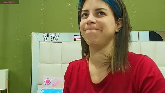 Snapshot of gisell_gomez chatting on October 29, 2025, 11:20 am gisell gomez online show from October 29, 2025, 11:20 am