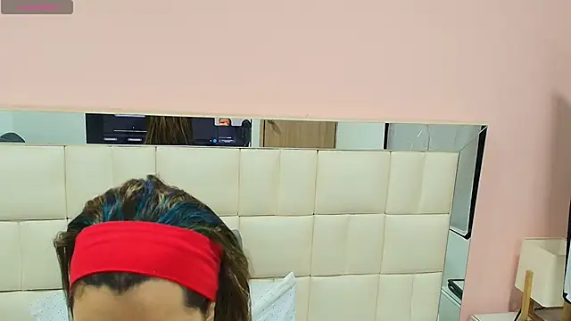 Snapshot of gisell_gomez chatting on November 8, 2025, 12:20 pm gisell gomez online show from November 8, 2025, 12:20 pm