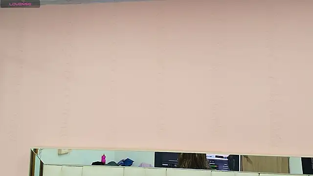 gisell gomez online show from December 20, 2025, 12:19 pm