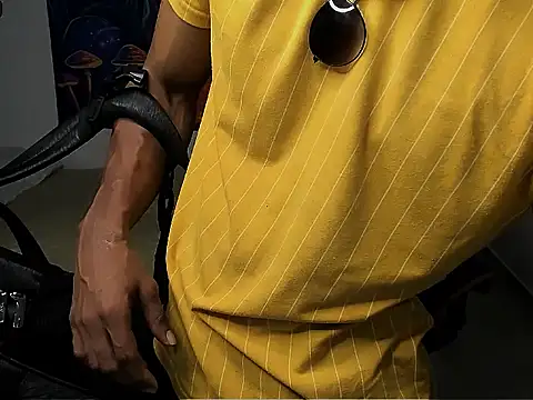 jeanfran ferrer online show from September 19, 2025, 7:07 pm