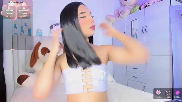 Snapshot of baby_cleo chatting on November 3, 2025, 1:00 am baby cleo online show from November 3, 2025, 1:00 am