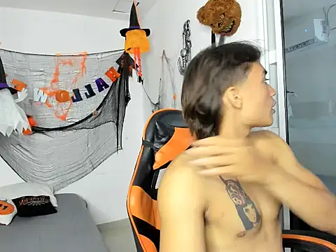 Snapshot of kenshi_roa chatting on November 11, 2025, 2:50 am kenshi roa online show from November 11, 2025, 2:50 am