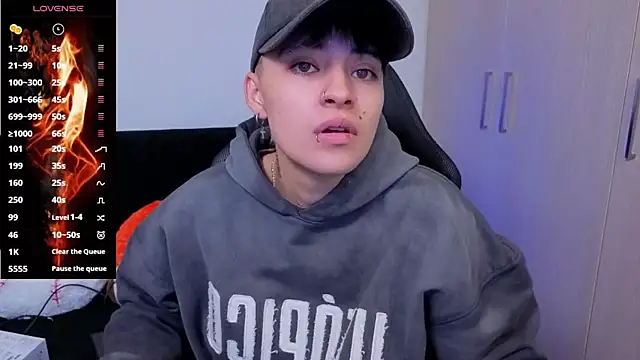 imlaiaaa online show from December 5, 2025, 12:54 am