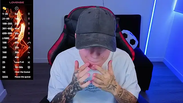 imlaiaaa online show from November 6, 2025, 9:52 pm