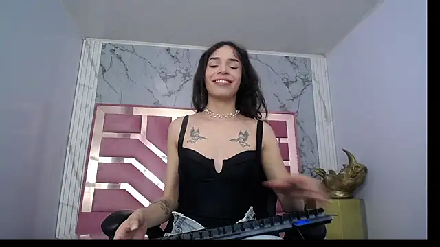 Snapshot of Mia_swift_ch chatting on November 25, 2025, 3:18 am Mia swift ch online show from November 25, 2025, 3:18 am