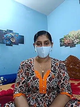 Cute Faria online show from May 25, 2026, 3:33 pm
