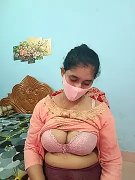 Snapshot of Cute_Faria chatting on November 18, 2025, 4:05 am Cute Faria online show from November 18, 2025, 4:05 am