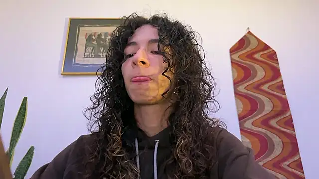 Snapshot of camille_delrey chatting on December 16, 2025, 12:59 am camille delrey online show from December 16, 2025, 12:59 am